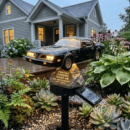 🏎️Bandit Road Legend Muscle Car Solar Garden Light